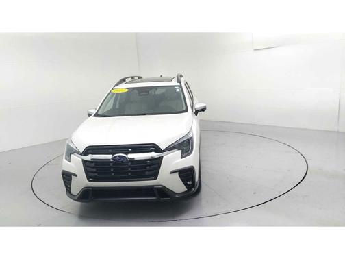 Crystal White Pearl 2023 Subaru Ascent Limited 7-Passenger