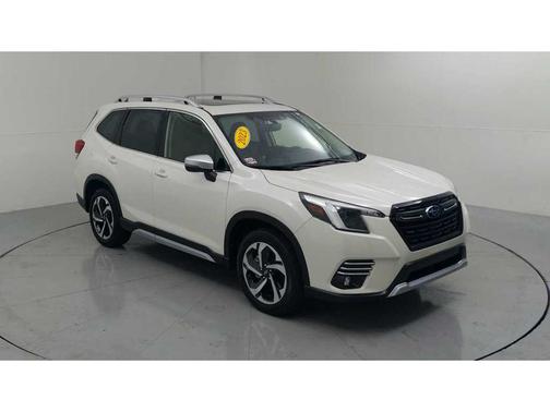 Crystal White Pearl 2023 Subaru Forester Touring
