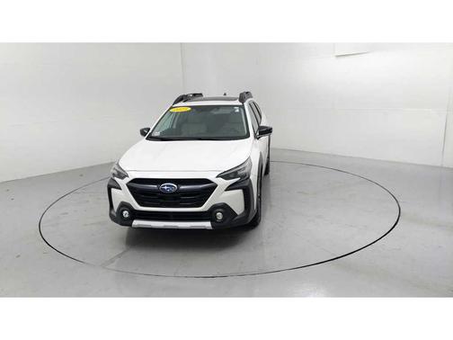 Crystal White Pearl 2023 Subaru Outback Limited