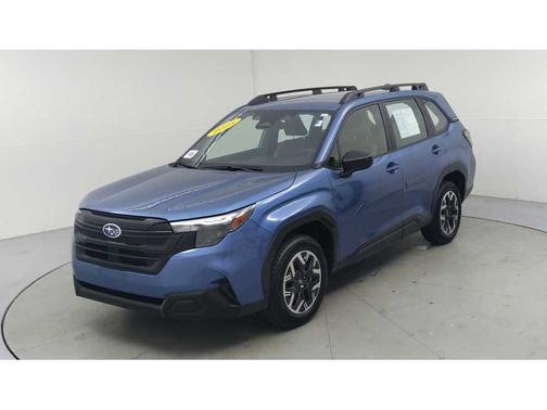 2025 Subaru Forester Base