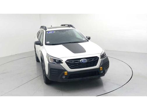Crystal White Pearl 2023 Subaru Outback Wilderness