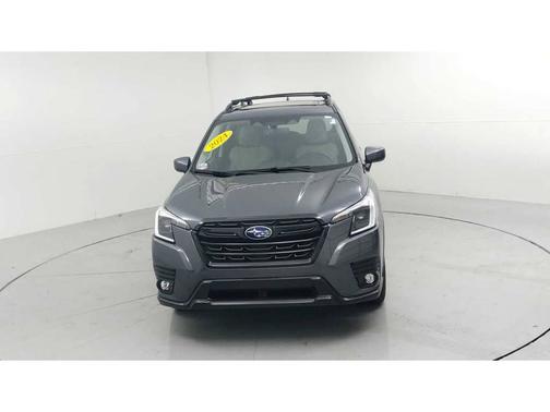 Magnetite Gray Metallic 2024 Subaru Forester Premium