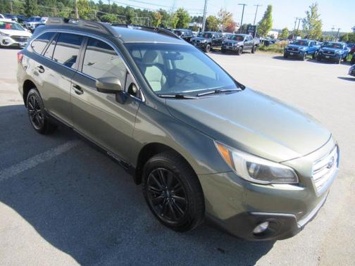 Wilderness Green Metallic 2016 Subaru Outback 2.5i Premium
