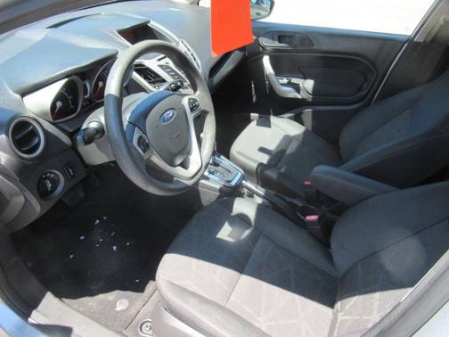 2013 Ford Fiesta SE