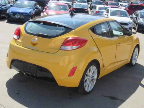 2012 Hyundai Veloster Base