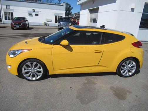 2012 Hyundai Veloster Base