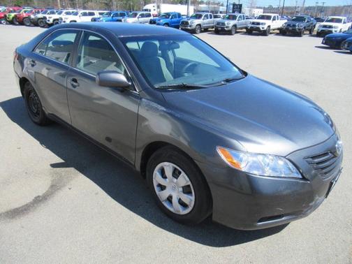 Gray 2007 Toyota Camry LE