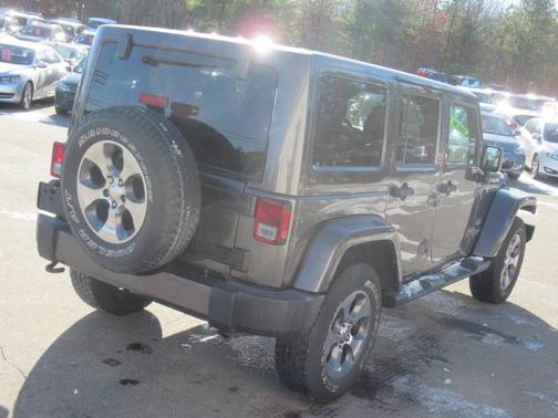 2017 Jeep Wrangler Unlimited Sahara