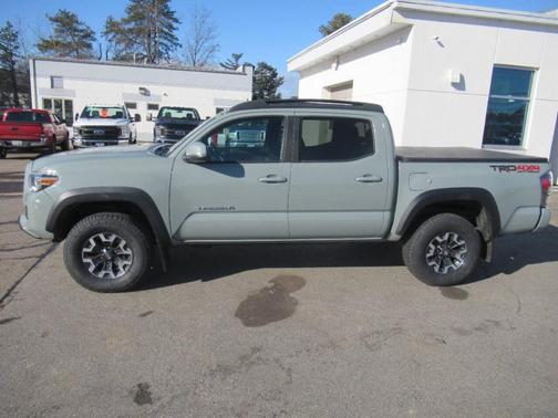 2022 Toyota Tacoma TRD Off Road