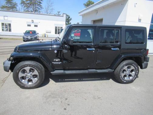 2016 Jeep Wrangler Unlimited Sahara