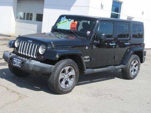 2016 Jeep Wrangler Unlimited Sahara