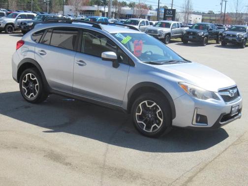 Ice Silver Metallic 2017 Subaru Crosstrek 2.0i Premium