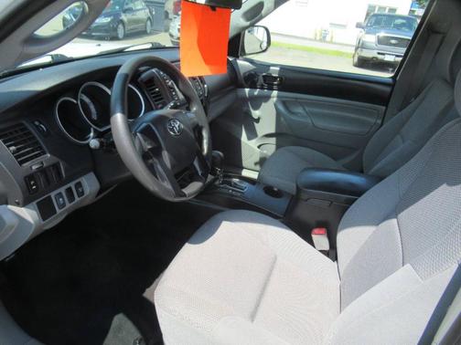 2013 Toyota Tacoma Base