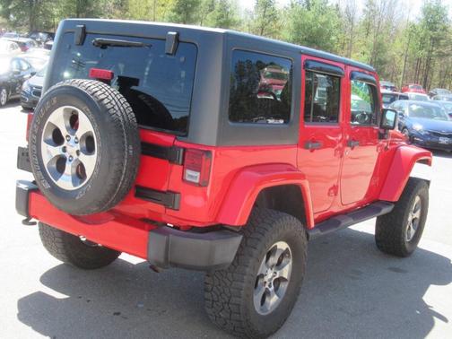 2016 Jeep Wrangler Unlimited Sahara