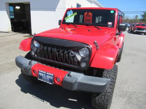 2016 Jeep Wrangler Unlimited Sahara