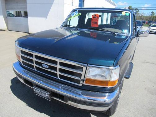 Blue 1995 Ford F-150 XL
