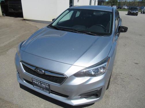 2017 Subaru Impreza 2.0i