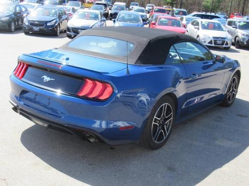 2022 Ford Mustang EcoBoost Premium