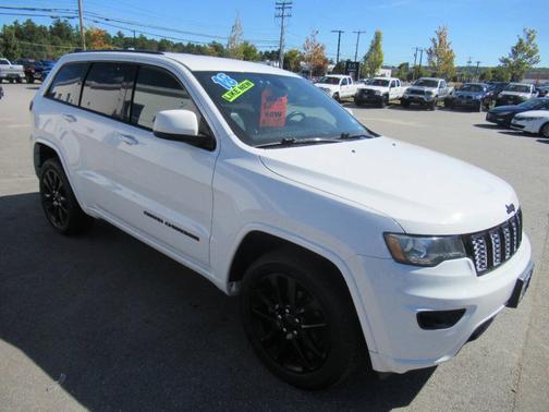 White 2018 Jeep Grand Cherokee Altitude