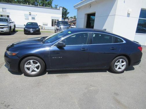 Blue 2018 Chevrolet Malibu 1LS
