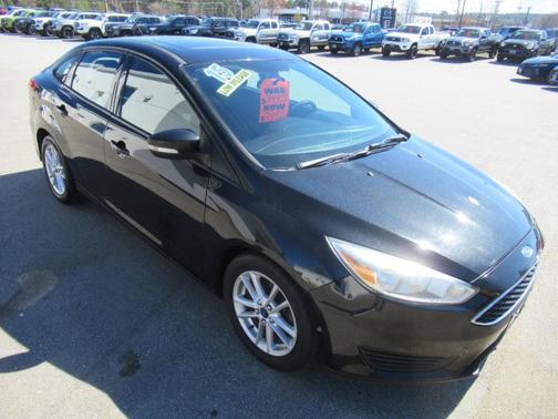Black 2015 Ford Focus SE