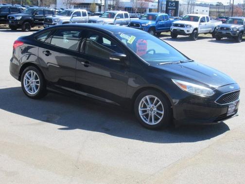 Black 2015 Ford Focus SE