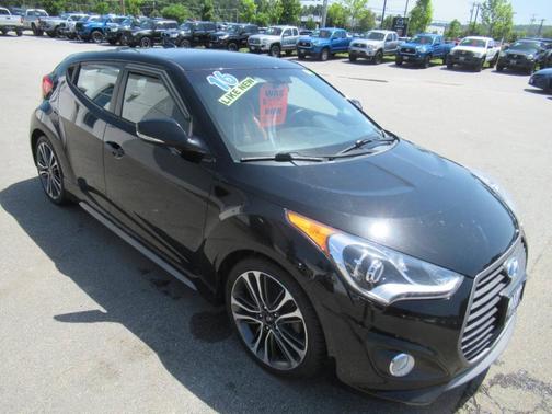 Ultra Black 2016 Hyundai Veloster Turbo