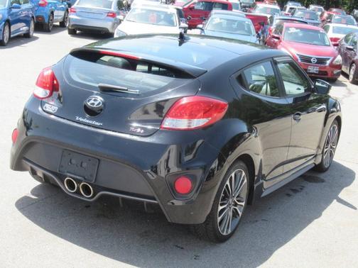 Ultra Black 2016 Hyundai Veloster Turbo