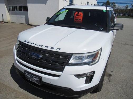 White 2018 Ford Explorer XLT