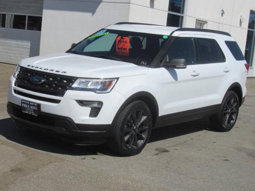 White 2018 Ford Explorer XLT