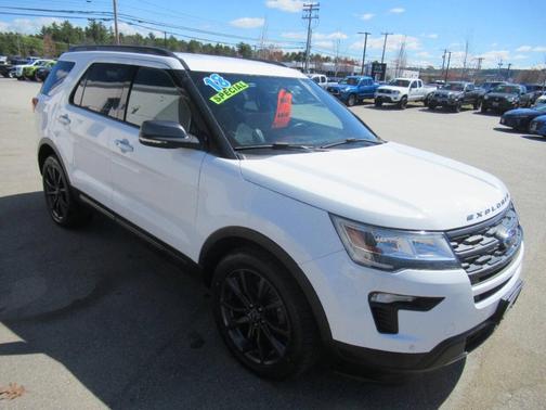 White 2018 Ford Explorer XLT