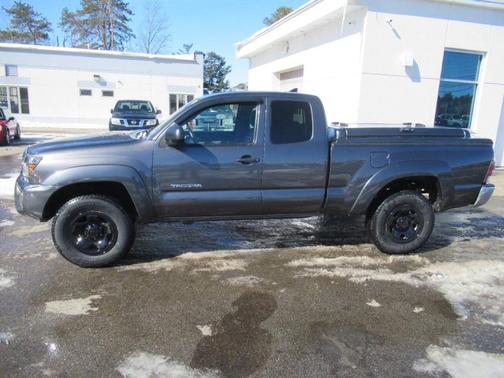 2015 Toyota Tacoma Base