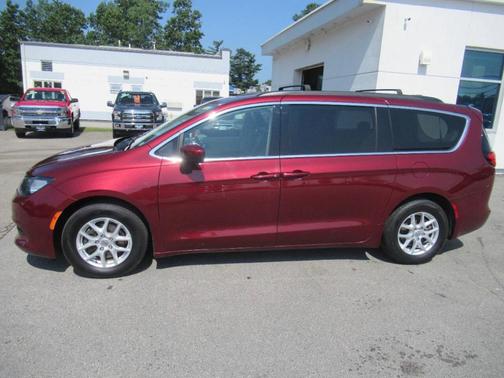 2021 Chrysler Voyager LXI