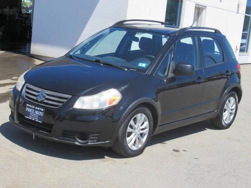 Black 2013 Suzuki SX4 Premium