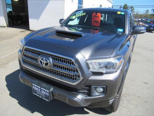 2017 Toyota Tacoma TRD Sport