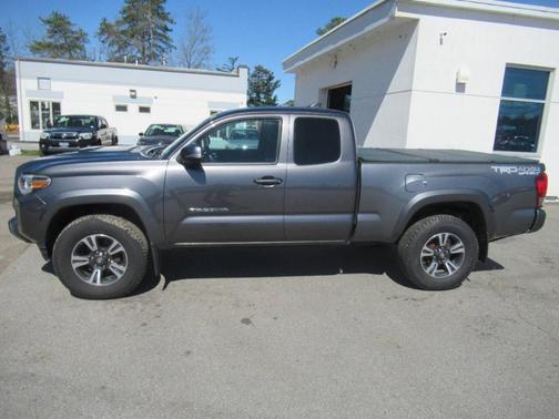 2017 Toyota Tacoma TRD Sport