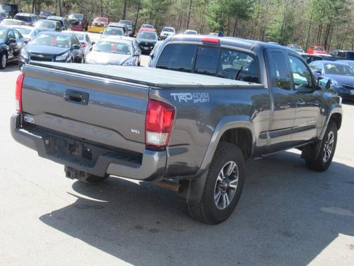 2017 Toyota Tacoma TRD Sport