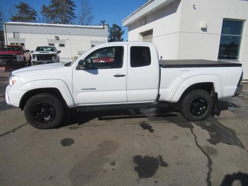 2013 Toyota Tacoma Base