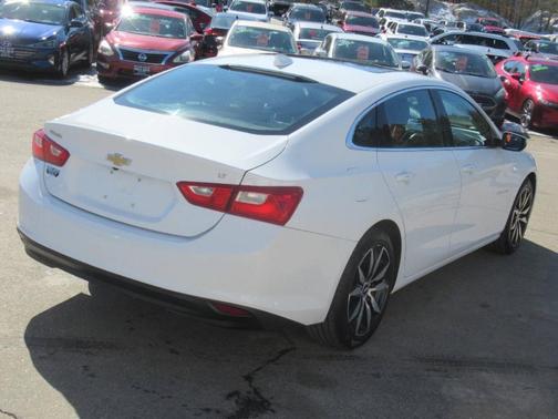 2017 Chevrolet Malibu 1LT