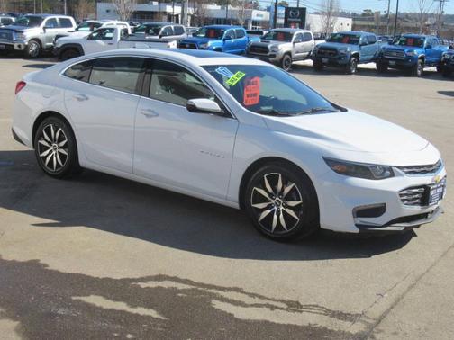 2017 Chevrolet Malibu 1LT