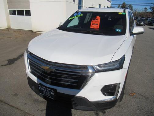 2022 Chevrolet Traverse LT Cloth