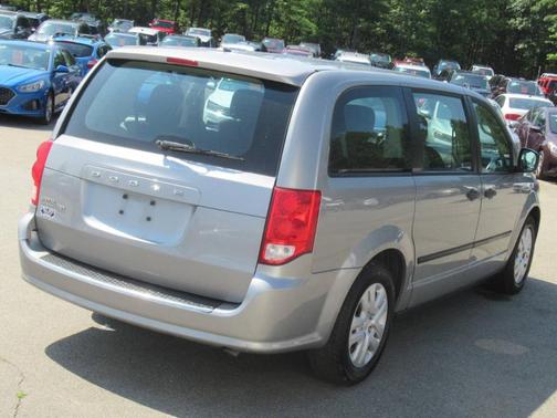 Silver 2015 Dodge Grand Caravan AVP/SE