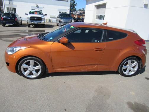 2013 Hyundai Veloster Base