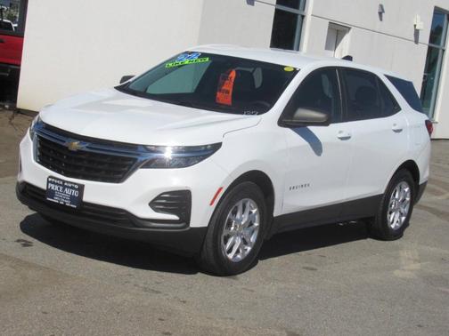 White 2022 Chevrolet Equinox LS