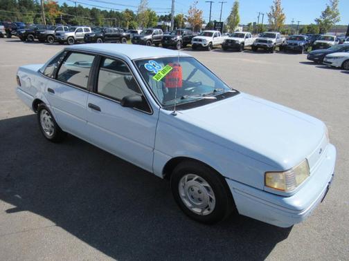 1993 Ford Tempo GL