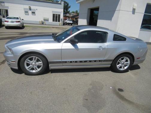 Silver 2014 Ford Mustang V6 Premium