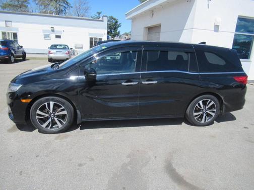 Black 2018 Honda Odyssey Elite
