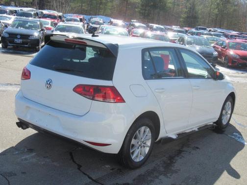 2015 Volkswagen Golf TSI S
