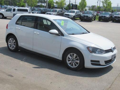 2015 Volkswagen Golf TSI S