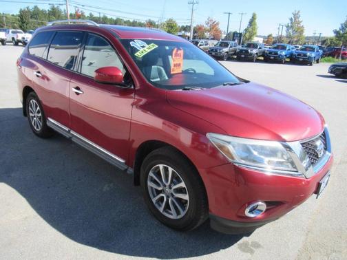 Cayenne Red 2014 Nissan Pathfinder SL